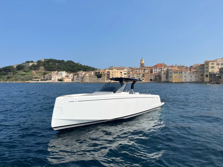 Wynajmij Pardo Yachts Pardo 38 w Port Grimaud