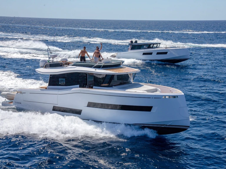 Wynajmij Luksusowy jacht z lub bez skippera Pardo Yachts w Port Grimaud