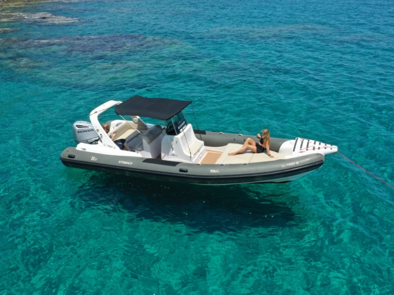 Wynajem Łódż półsztywna w Latchi - Italboats Stingher 800 GT