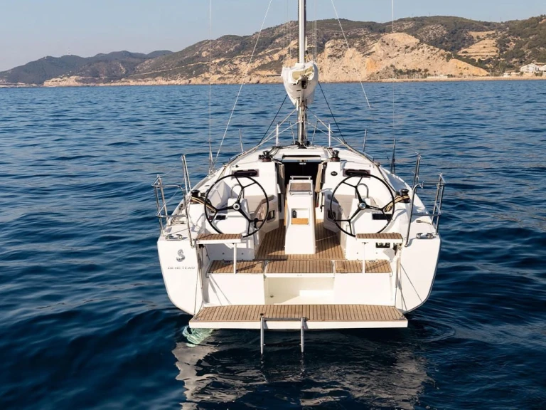 Wynajmij Bénéteau Oceanis 34.1 w Ajaccio