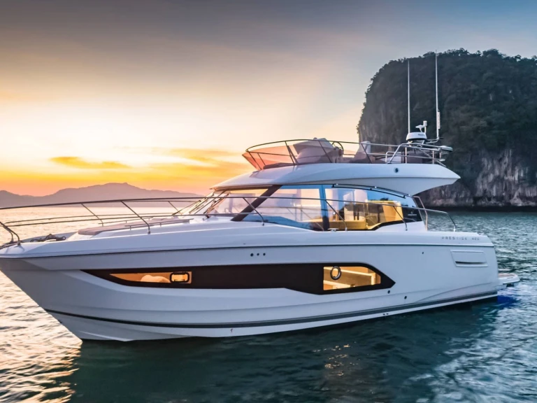 Wynajmij Jeanneau Prestige 420 Fly w Ajaccio