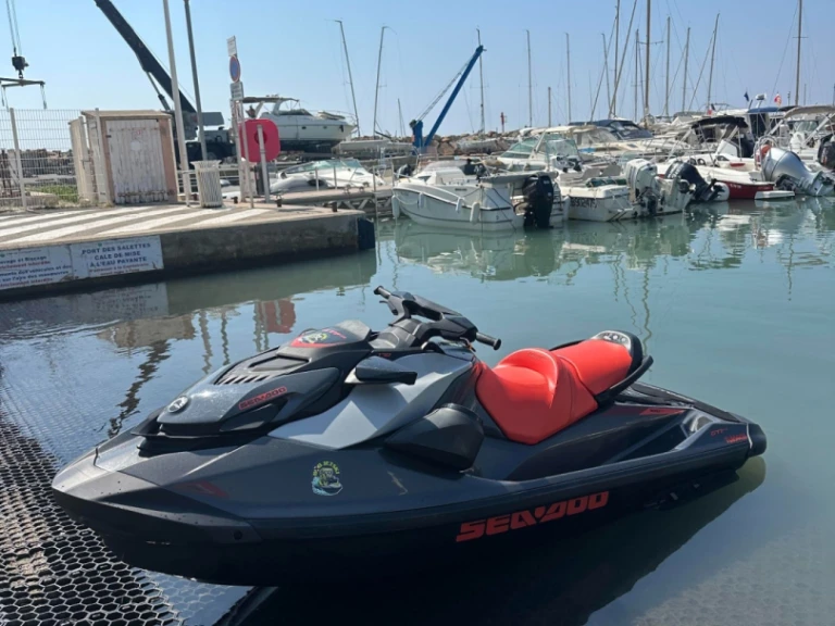 Wynajem Jet ski Sea-Doo z patentem 