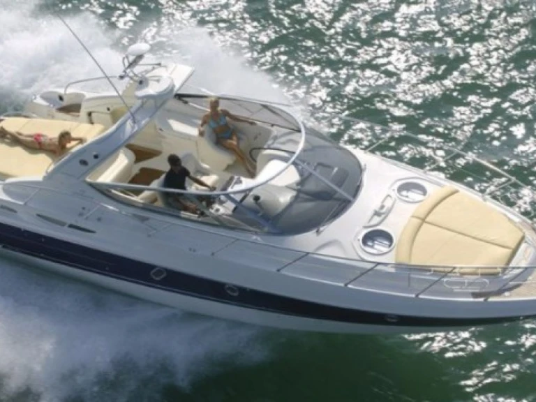 Wynajmij Cranchi Endurance 39 w Saint-Raphael