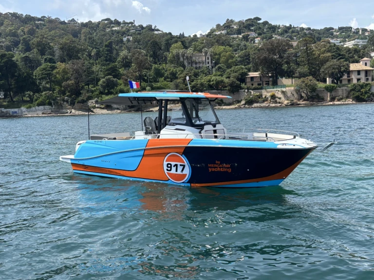 Motorówka do wynajmu w Cannes w najlepszej cenie