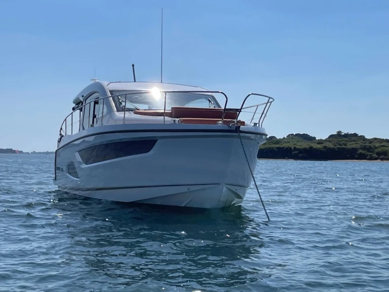 Wynajmij Motorówka z lub bez skippera Sealine w La Trinité-sur-Mer