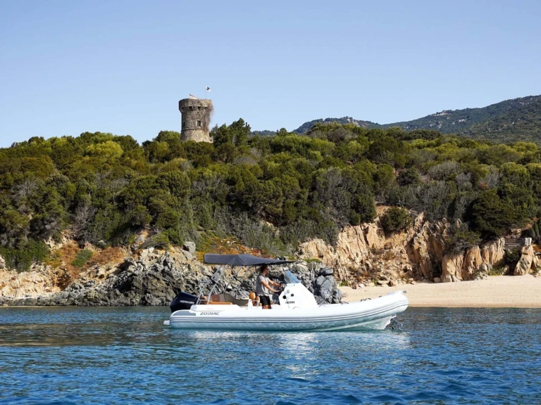 Wynajem w Propriano- Zodiac ZODIAC MEDLINE 6.8 na SamBoat