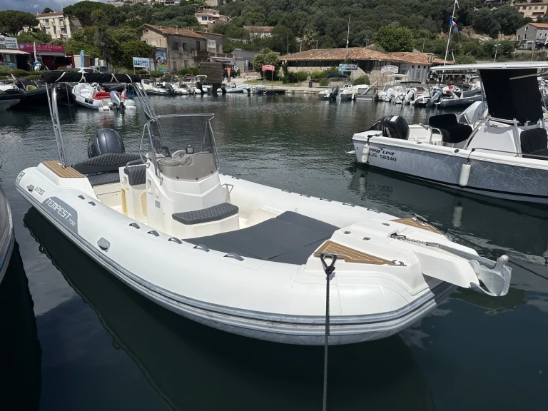 Wynajem łodzi Capelli Capelli 700 w Porto-Vecchio na SamBoat 