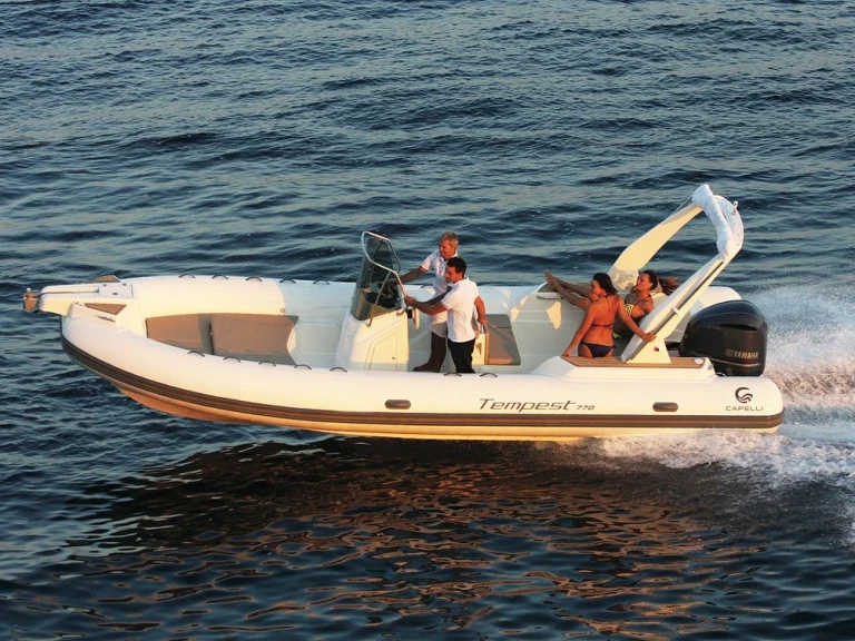 Wynajem łodzi Capelli CAPELLI 770 TEMPEST w Porto-Vecchio na SamBoat 