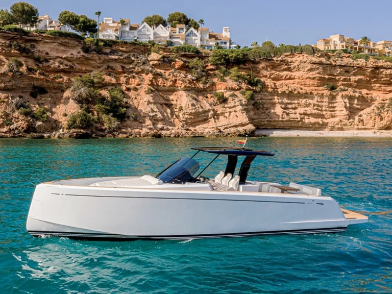 Wynajmij Motorówka z lub bez skippera Pardo Yachts w Mandelieu-la-Napoule