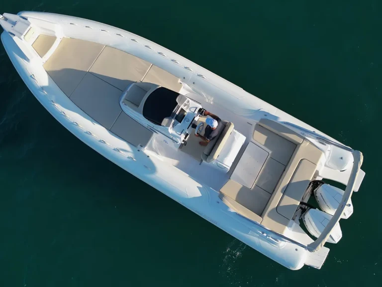 Wynajem łodzi Porto-Vecchio tanio master 996 open