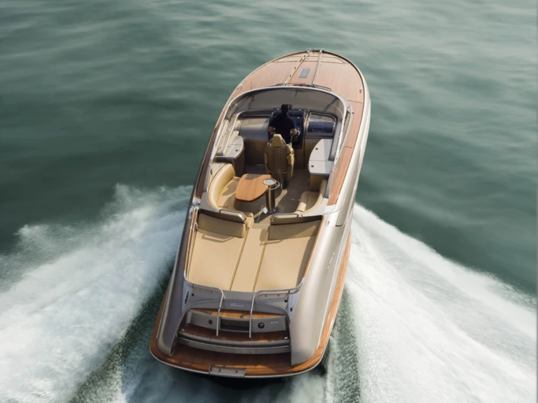 Wynajem w La Condamine- Riva rivarama 44 na SamBoat