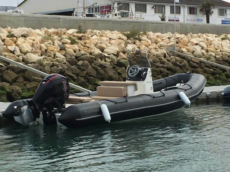 Wynajem łodzi Bombard BOMBARD 700 w Boyard-Ville na SamBoat 