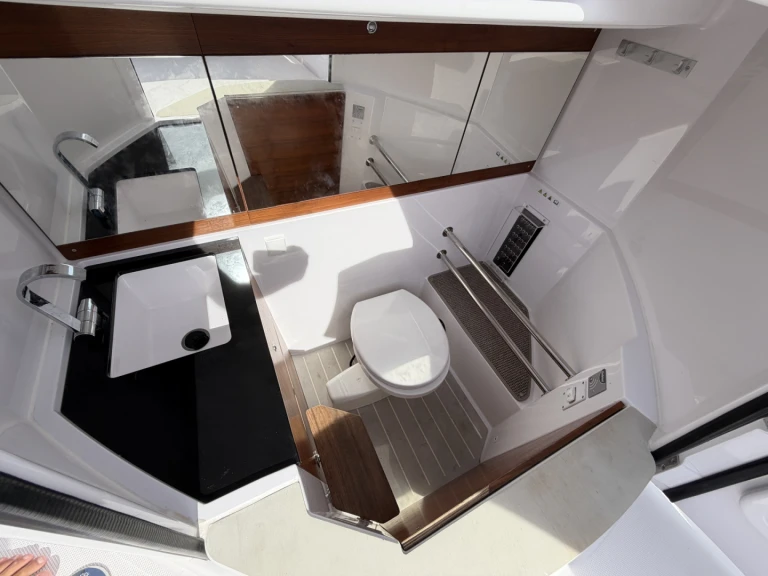 Wynajem łodzi Axopar Axopar 28 T-Top w La Madrague na SamBoat 