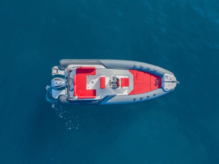 Wynajem łodzi Porto Pollo tanio FANALE 700 FALCHETTU