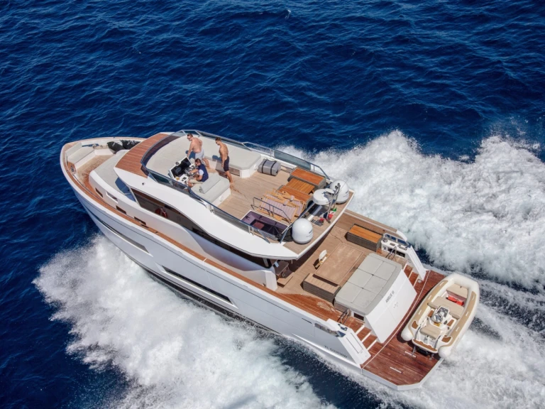 Wynajmij Pardo Yachts PARDO 60 ENDURANCE w Port Grimaud