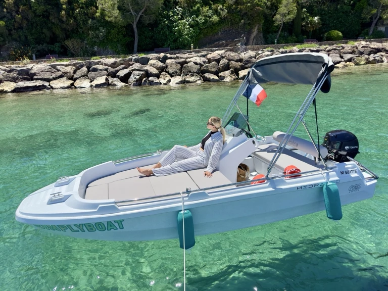 Wynajem Motorówka ROTO z patentem 