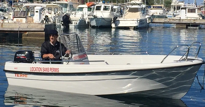 Wynajem Motorówka w Galéria - Terhi 445 C