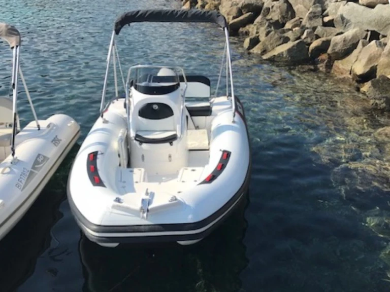 Wynajem Łódż półsztywna Bsc z patentem 