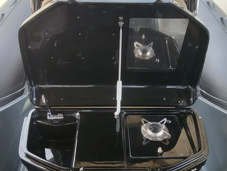 Łódż półsztywna do wynajmu w Ajaccio w najlepszej cenie