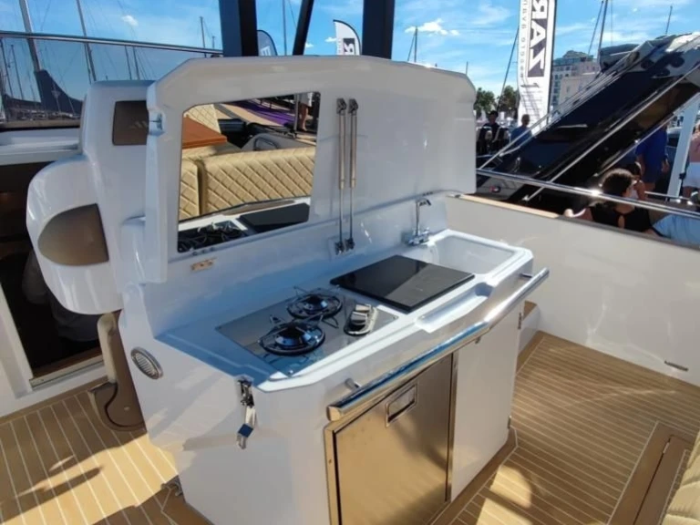 Wynajem łodzi Salpa AVANGARDE 1.1 w Ajaccio na SamBoat 