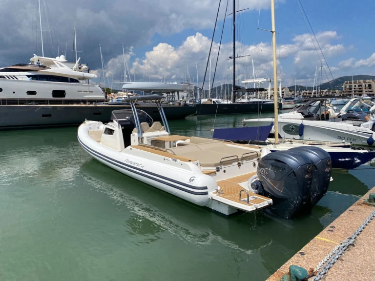 Wynajmij Capelli Tempest 40 w Cogolin