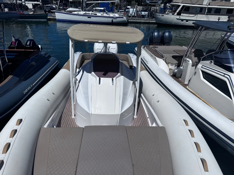 Wynajem Łódż półsztywna w Cogolin - FANALE 1000