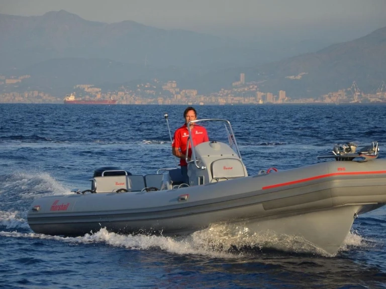 Wynajem Łódż półsztywna Marshall z patentem 