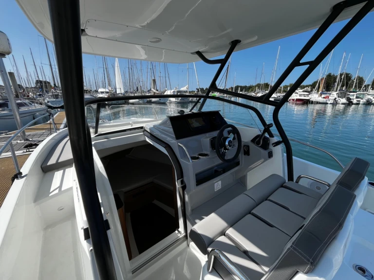 Wynajmij Jeanneau Cap Camarat 7.5 WA Serie 2 w La Forêt-Fouesnant