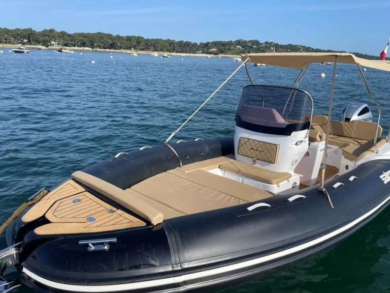 Wynajem łodzi Salpa Salpa Soleil 23 w Cogolin na SamBoat 