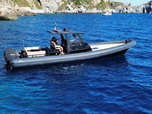 Wynajmij Łódż półsztywna z lub bez skippera Sea Water w Hyeres