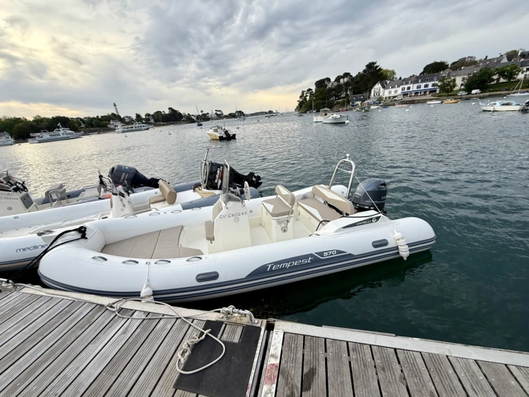 Wynajem w Combrit- Capelli Tempest 570 na SamBoat