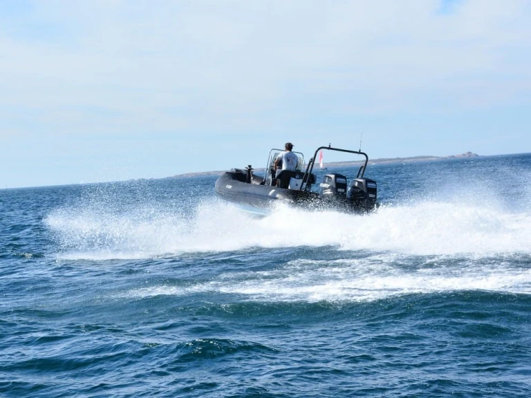 Wynajem łodzi Zodiac Club 750 w Trébeurden na SamBoat 