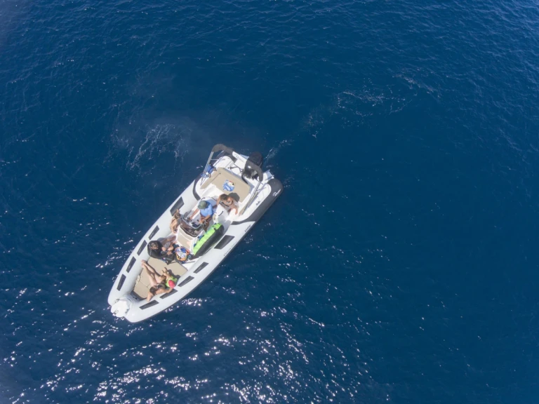 Wynajem łodzi Quicksilver Quicksilver 555 Activ Open w Campomoro na SamBoat 