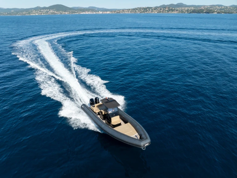 Wynajmij Sea Water 300 PHANTOM w Cogolin