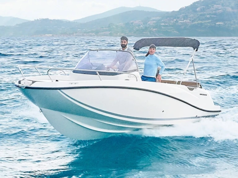 Wynajmij Quicksilver Activ 605 Sundeck w Cambrils