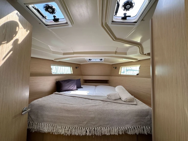 Bénéteau Oceanis 41.1 między profesjonalistami a osobami prywatnymi w Cambrils