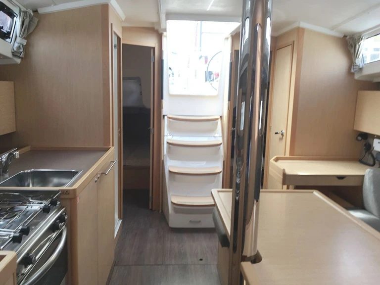 Wynajem łodzi Cambrils tanio Oceanis 38.1