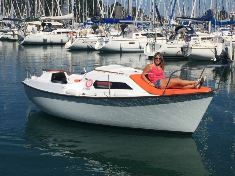 Motorówka do wynajmu w La Trinité-sur-Mer w najlepszej cenie