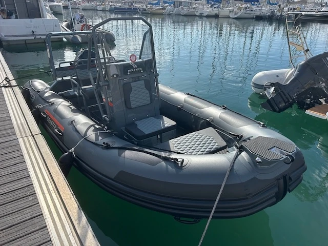 Wynajem w La Trinité-sur-Mer- Highfield HIGHFIELD 54 PATROL COASTER na SamBoat