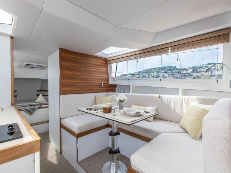 BUEHLER TURBOCRAFT Silverfine między profesjonalistami a osobami prywatnymi w La Trinité-sur-Mer