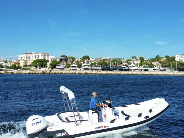 Wynajem łodzi Selva Selva D650 Family w Antibes na SamBoat 