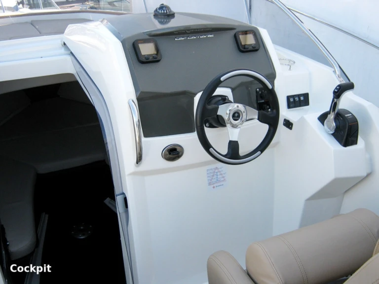 Wynajem Motorówka Quicksilver z patentem 