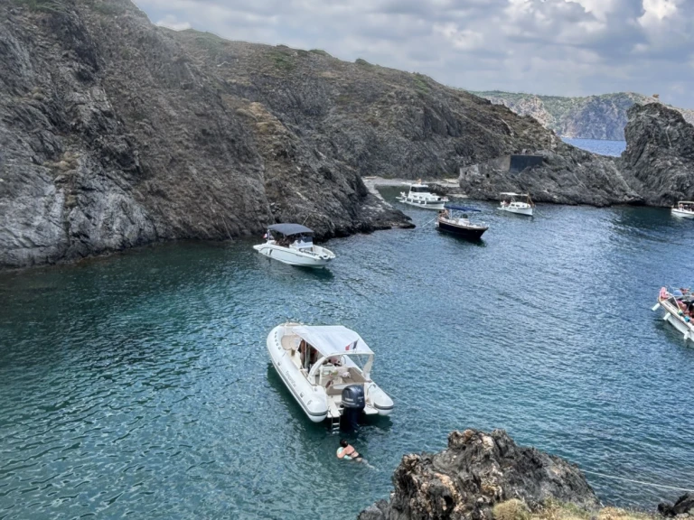Wynajem łodzi Capelli Tempest 775 w Port de Saint-Cyprien Méditerranée na SamBoat 