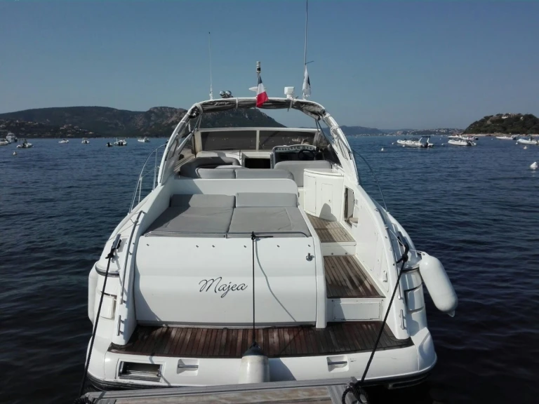 Wynajmij Princess Princess V42 w Porto-Vecchio