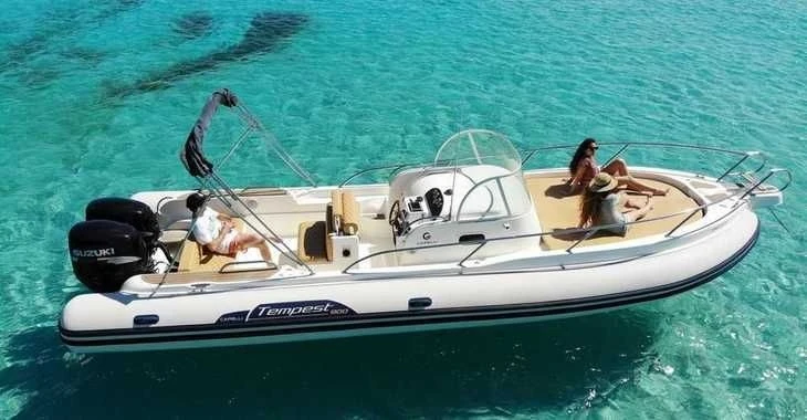 Wynajmij Capelli CAPELLI 900 TEMPEST w Porto-Vecchio