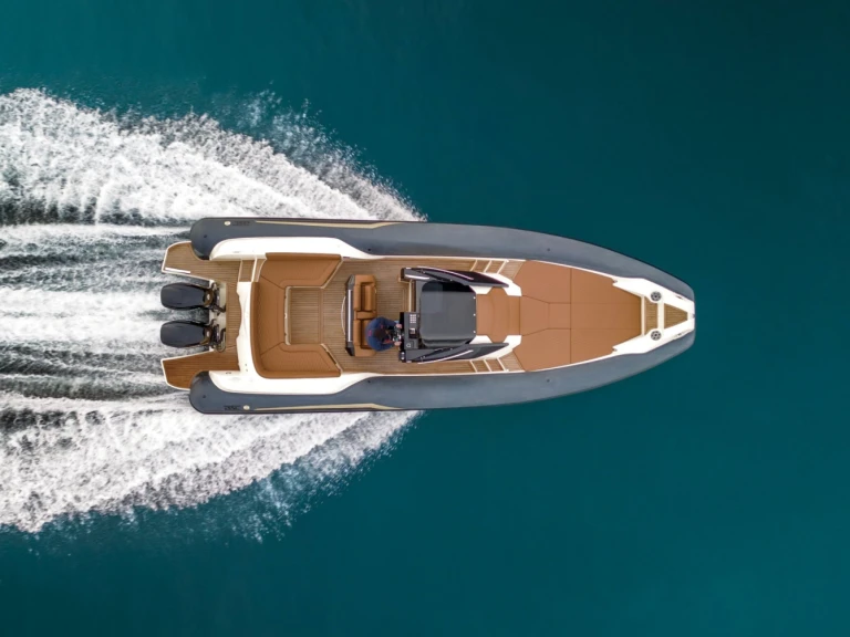 Wynajmij Łódż półsztywna z lub bez skippera Bsc w Cogolin