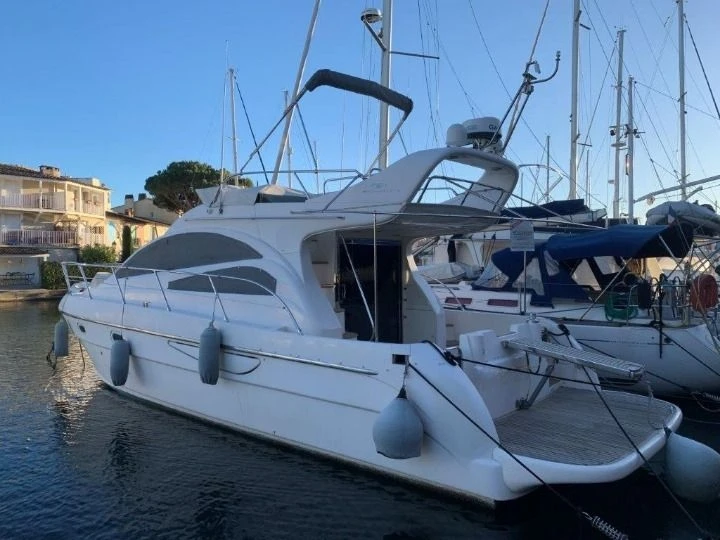 Wynajem Motorówka w Cogolin - Azimut Azimut 42