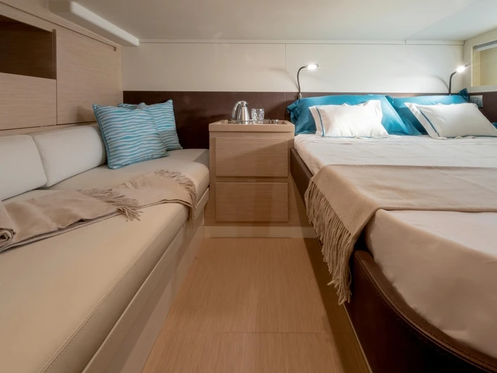Wynajem łodzi Solaris Solaris 44 w Golfe-Juan na SamBoat 