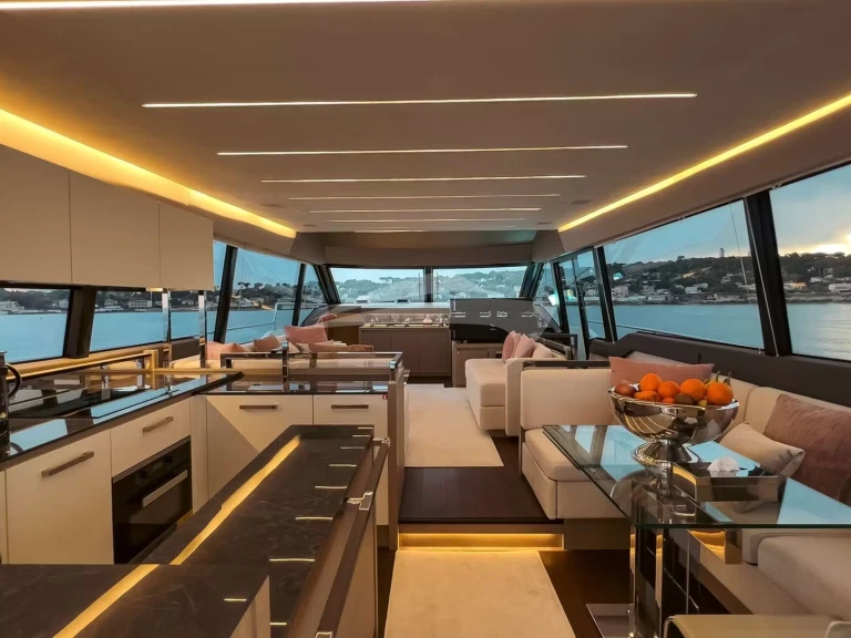 Wynajmij Prestige Prestige 680 w Antibes