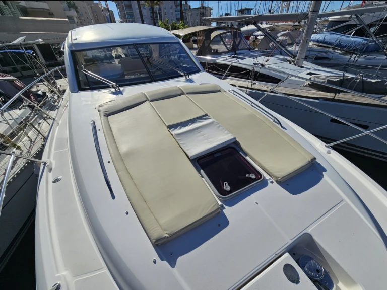 Wynajmij Jeanneau Prestige 38 S w Saint-Jean-Cap-Ferrat